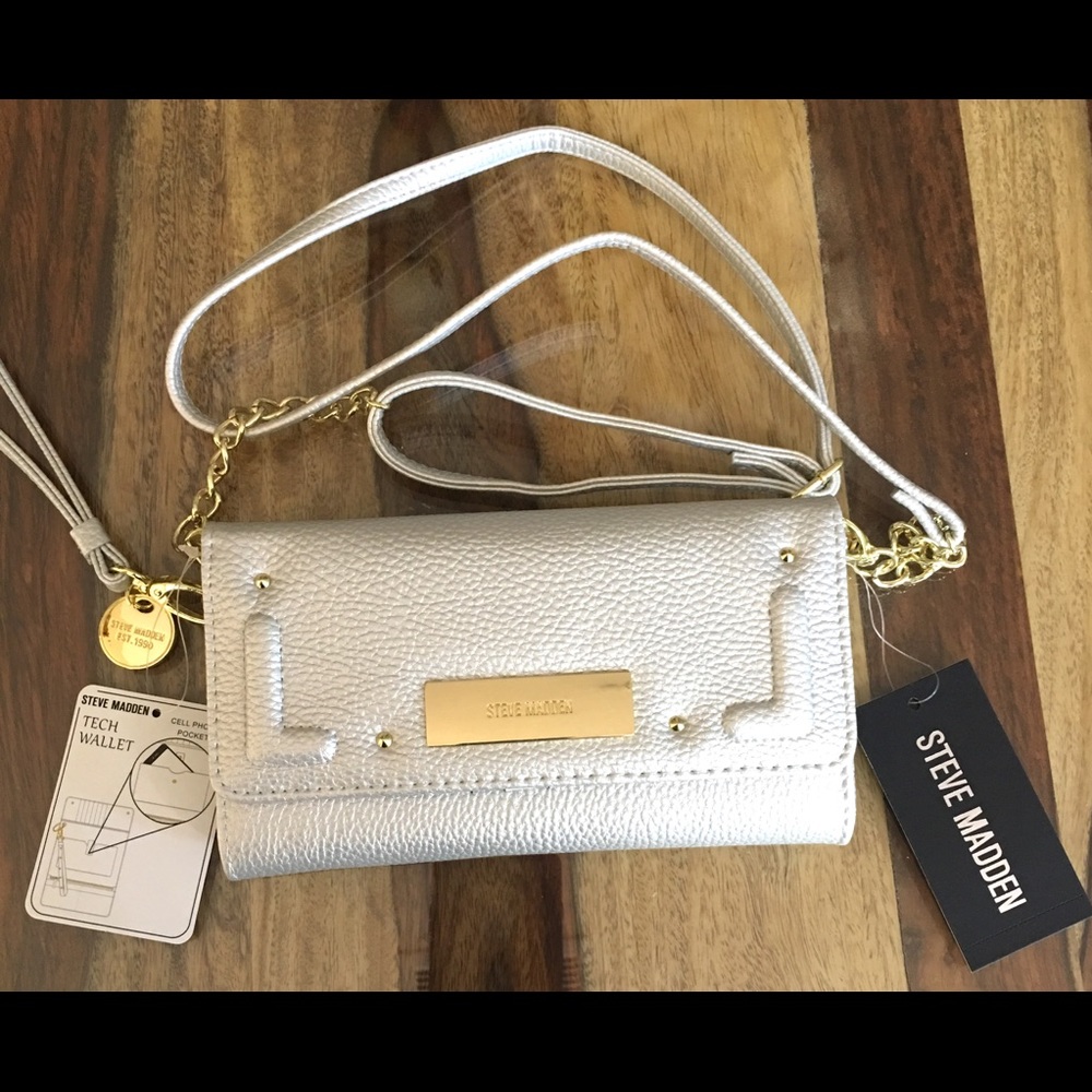 STEVE MADDEN Tech Crossbody Handbag